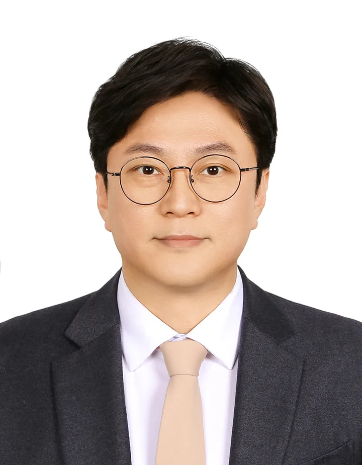 담임목사 김선찬